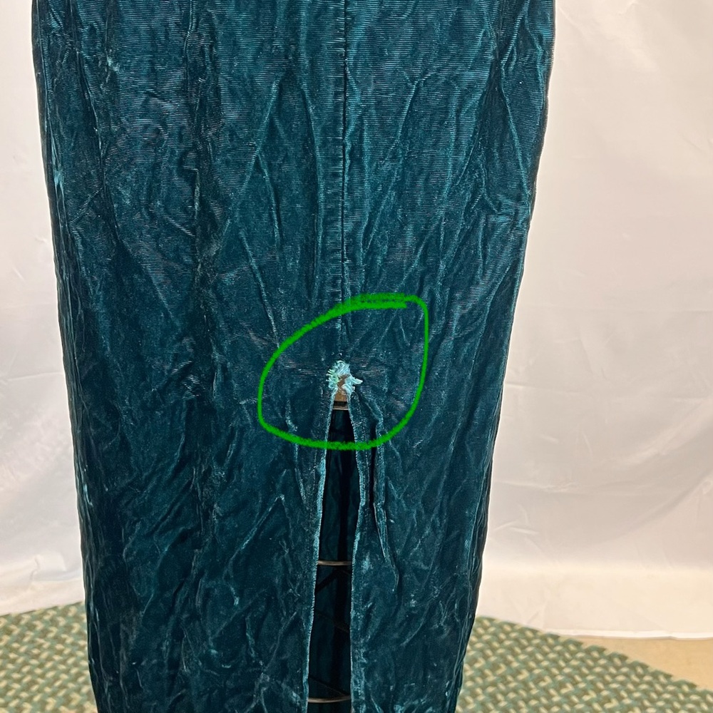 VINTAGE 80s emerald green velvet formal gown prom dress off shoulder lace column - Picture 15 of 15